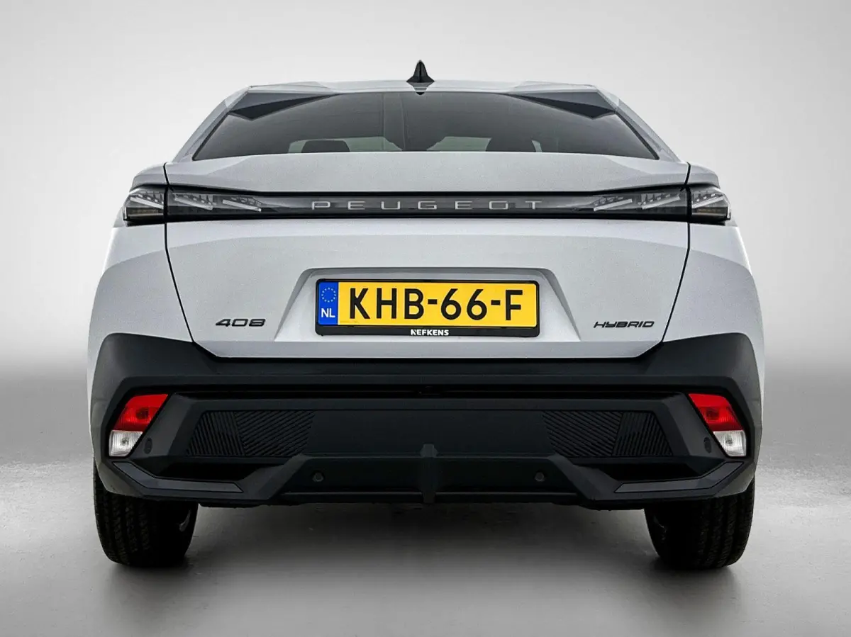 Allure Hybrid 145pk Automaat | DEMO | Nieuw model! | Connected Navigation Pack | 360 Vision & Drive Assist Pack | Comfort Pack | 19" lichtmetalen velgen |