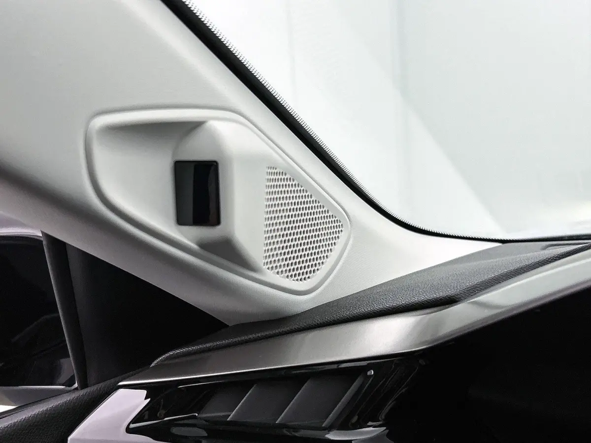 Allure Hybrid 145pk Automaat | DEMO | Nieuw model! | Connected Navigation Pack | 360 Vision & Drive Assist Pack | Comfort Pack | 19" lichtmetalen velgen |