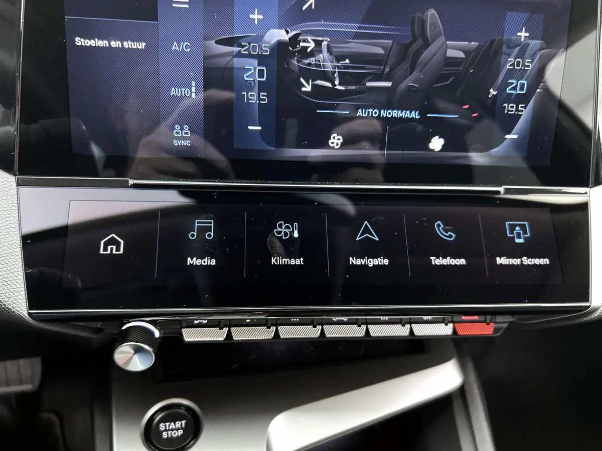 Allure Hybrid 145pk Automaat | DEMO | Nieuw model! | Connected Navigation Pack | 360 Vision & Drive Assist Pack | Comfort Pack | 19" lichtmetalen velgen |
