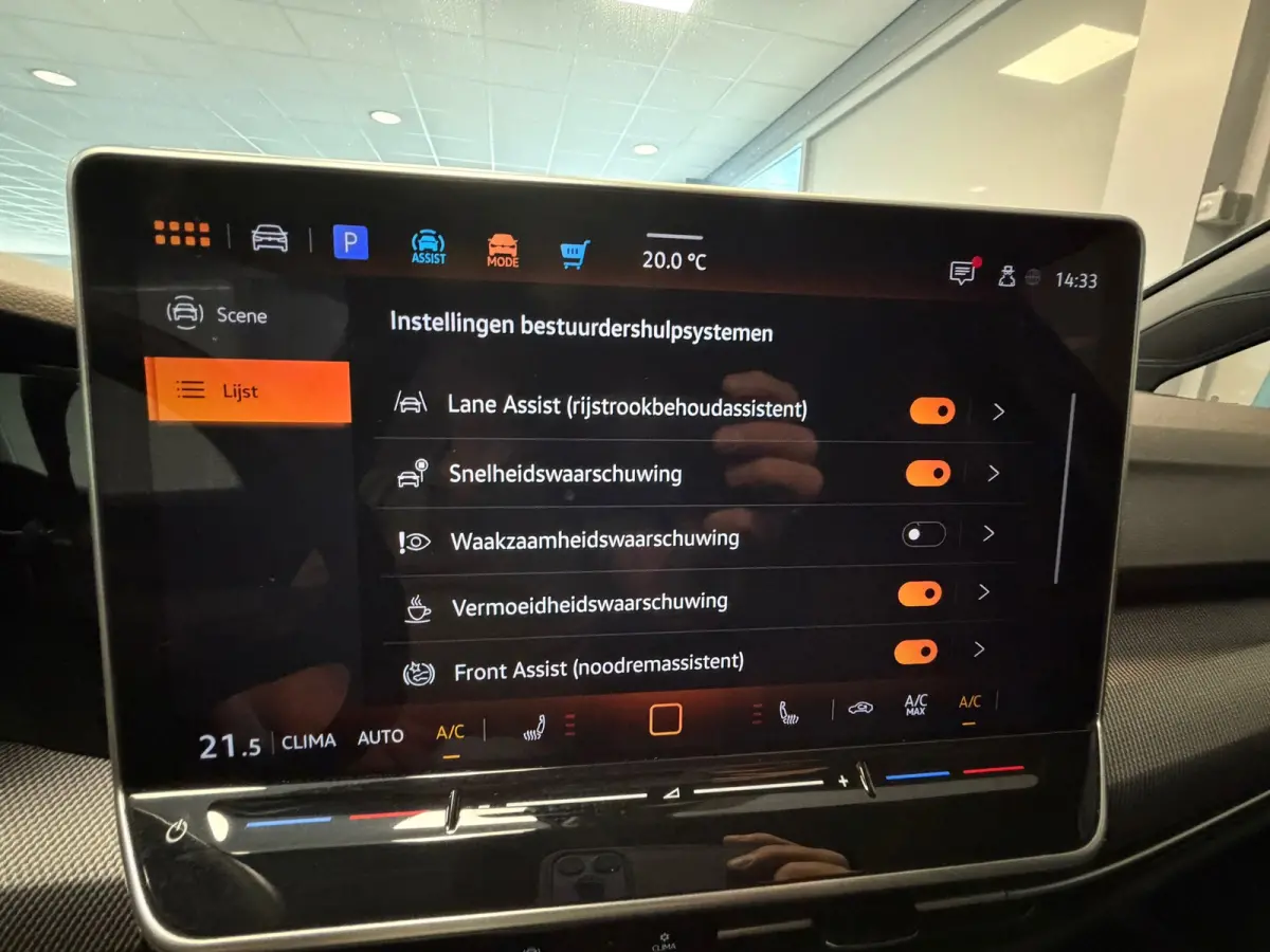 1.5 eTSI AUTOMAAT | R-LINE | 150 PK | CAR PLAY | CAMERA |