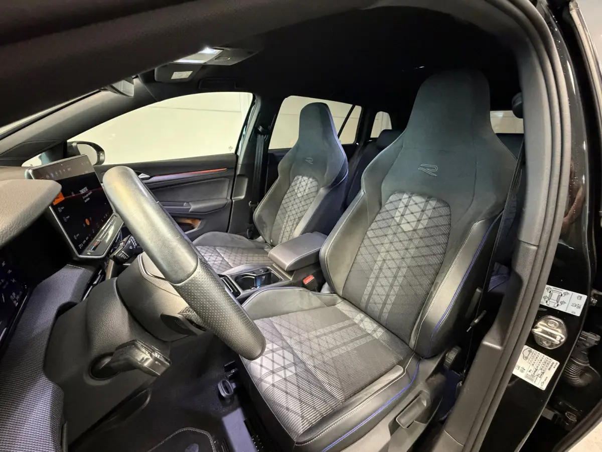 1.5 eTSI AUTOMAAT | R-LINE | 150 PK | CAR PLAY | CAMERA |