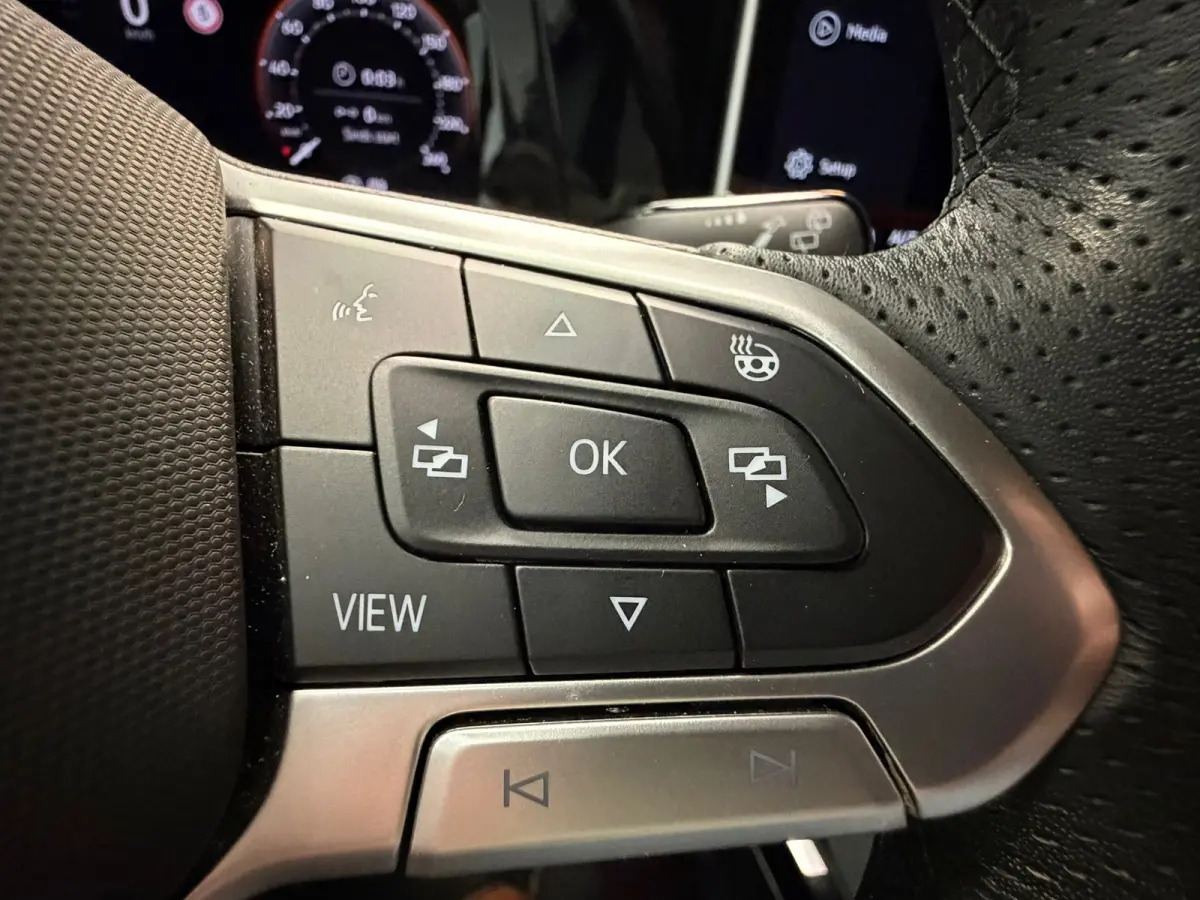 1.5 eTSI AUTOMAAT | R-LINE | 150 PK | CAR PLAY | CAMERA |