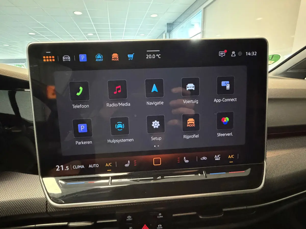 1.5 eTSI AUTOMAAT | R-LINE | 150 PK | CAR PLAY | CAMERA |