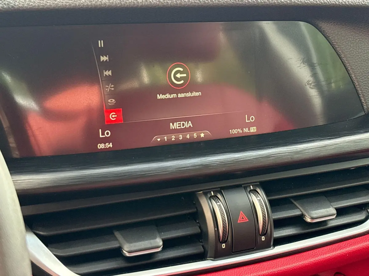 2.0 T AWD Super | Trekhaak | Navigatie |  Camera | Parkeersensoren
