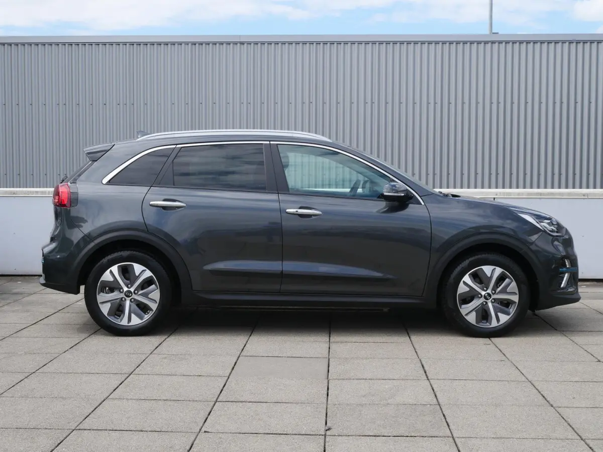 DynamicPlusLine 64 kWh | Cruise | Keyless | Navi | Schuif-kanteldak | Stoel-stuurverwarming |