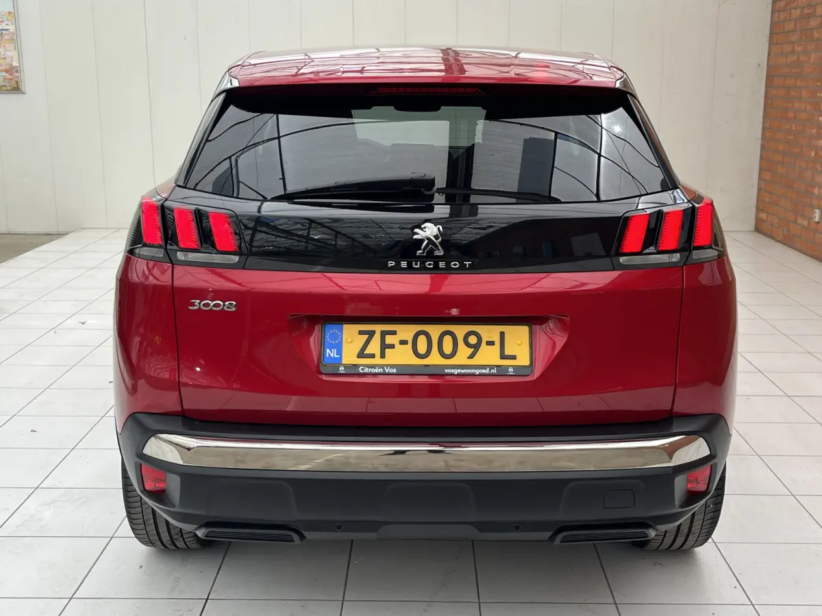 PureTech 130 Automaat Active | Trekhaak afneembaar | Carplay/Android Auto | Parkeersensoren voor + achter | Cruise Control | Climate Control | Navigatie | Bluetooth |