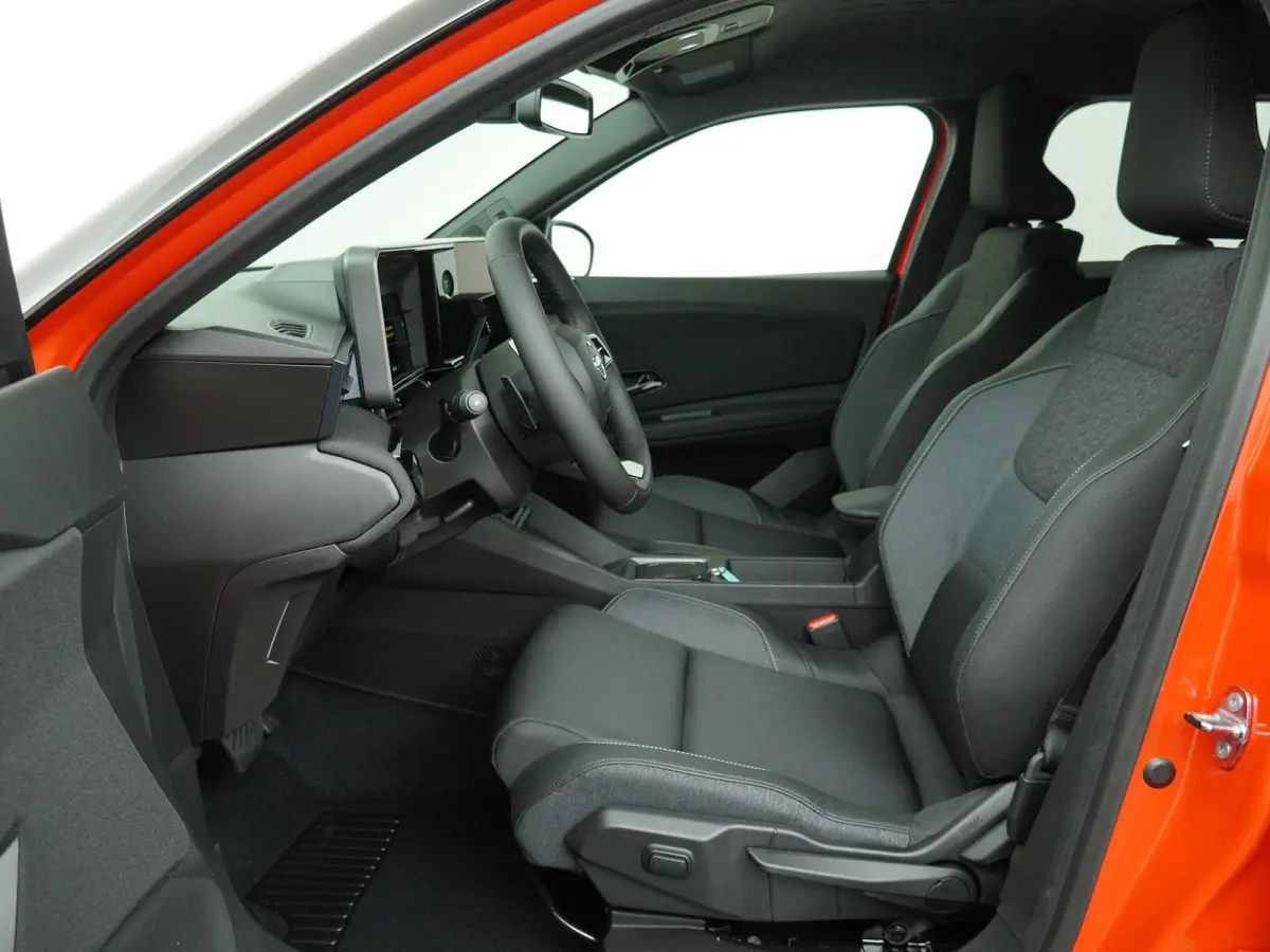 ADVANCE 52 kWh | €5.000,- korting | Google Navigatie | Parkeercamera | Stoelverwarming