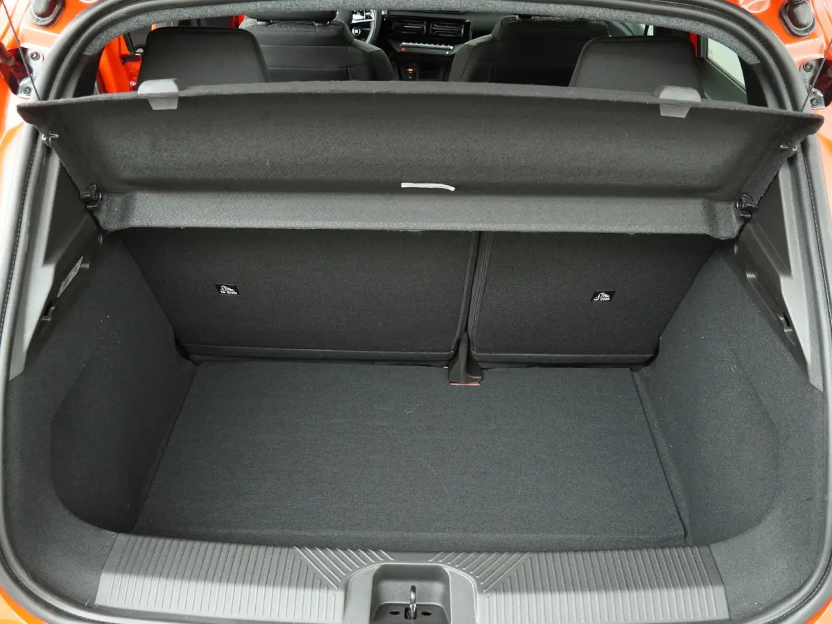 ADVANCE 52 kWh | €5.000,- korting | Google Navigatie | Parkeercamera | Stoelverwarming