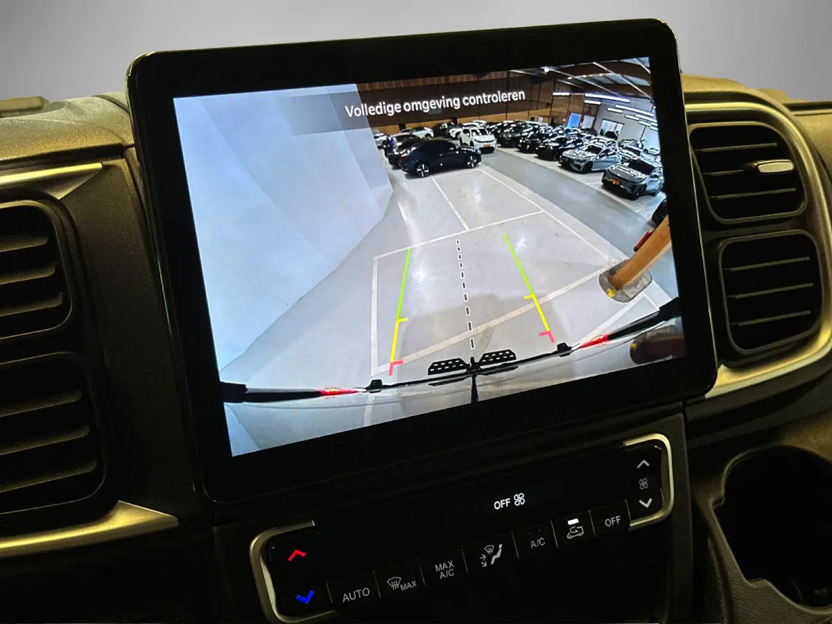2.2D 180 S&S L2H2 3.5t | Automaat | Navigatie | Climate control | Trekhaak | Zeer compleet! | Demo Sale