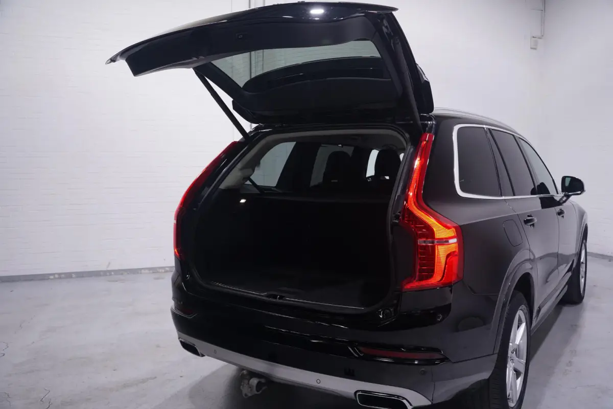 2.0 B5 AWD Inscription Intro Edition navigatie ACC camera nw.prijs 95168.- Apple-carplay ECC wegklapbare trekhaak PDC v+a LED-verlichting Drivers-assist electrische achterklep stoelverwarmin