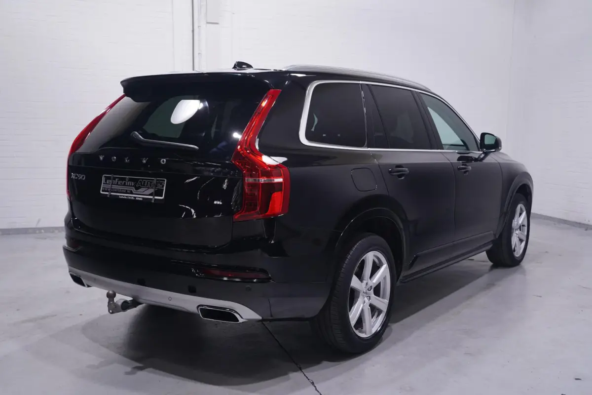 2.0 B5 AWD Inscription Intro Edition navigatie ACC camera nw.prijs 95168.- Apple-carplay ECC wegklapbare trekhaak PDC v+a LED-verlichting Drivers-assist electrische achterklep stoelverwarmin