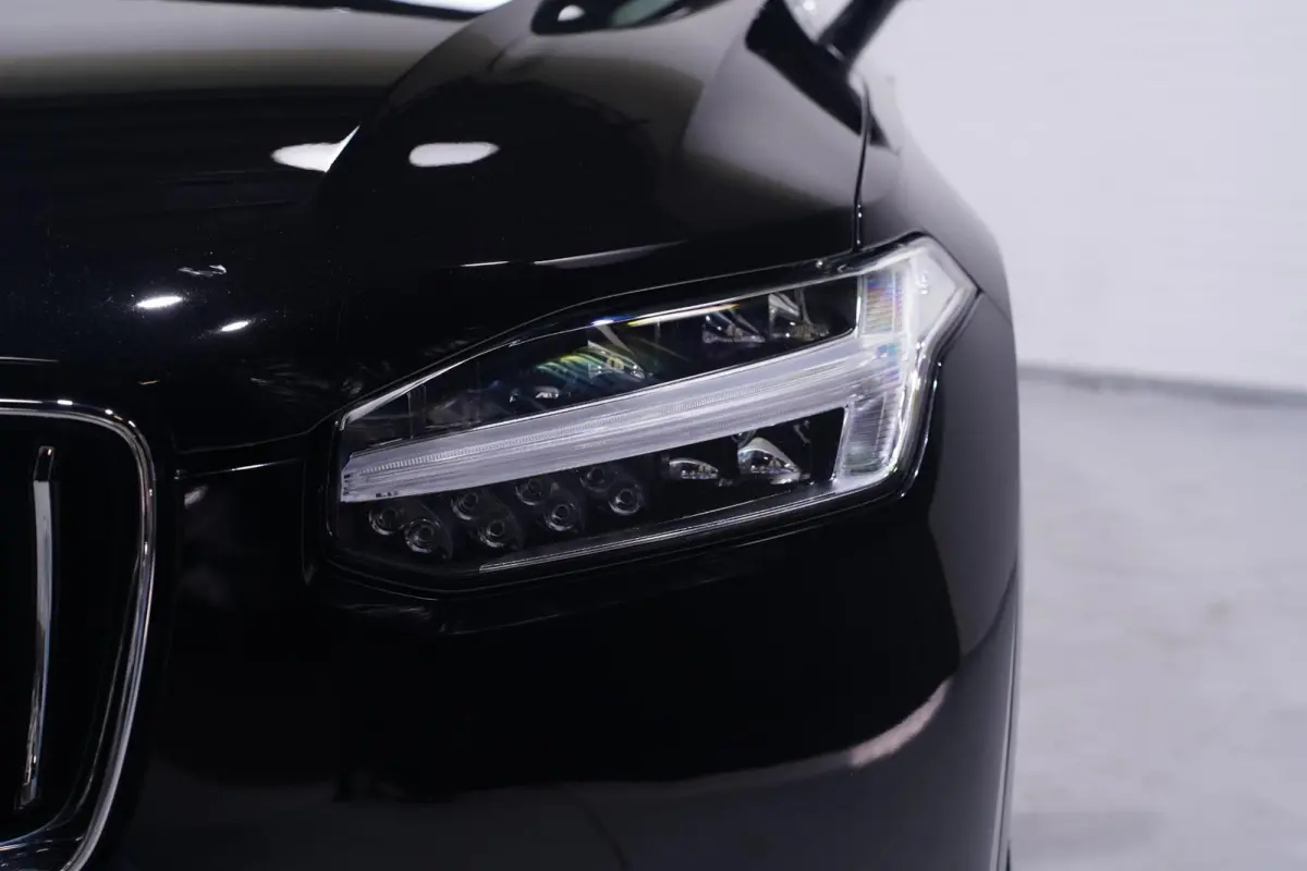 2.0 B5 AWD Inscription Intro Edition navigatie ACC camera nw.prijs 95168.- Apple-carplay ECC wegklapbare trekhaak PDC v+a LED-verlichting Drivers-assist electrische achterklep stoelverwarmin