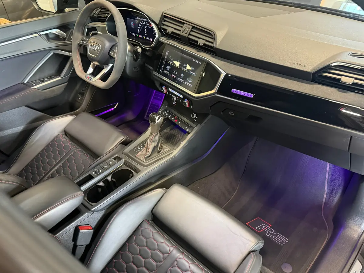 TFSI RSQ3 Pano RS-seats 360Cam. VOL Memory