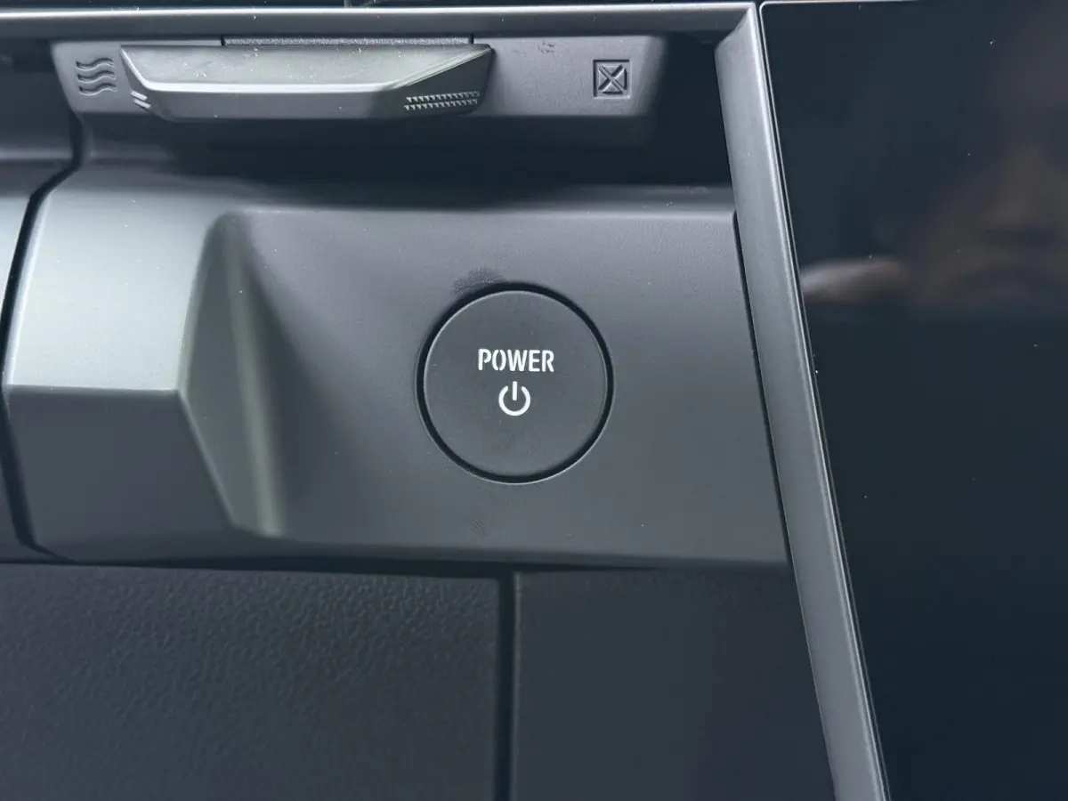 Intense+ 87 kWh | € 3.000 Korting! | 360° Camera | Adaptive Cruise Control | Climate Control | Elektrische Kofferklep | Google Navigatie | Parkeer Assistent | Stoel- en Stuurverwarming