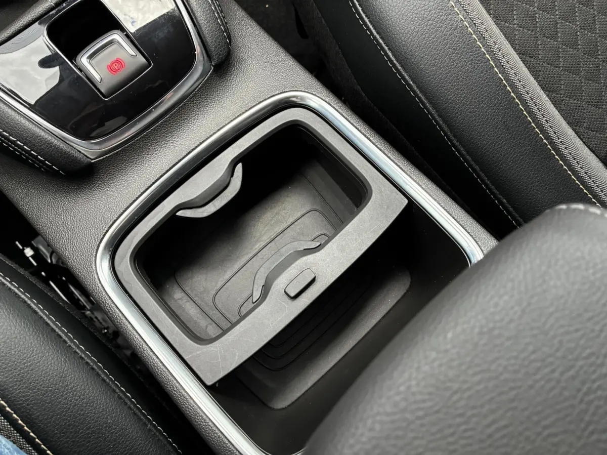 1.2 Turbo Innovation Led Carplay Cruise Pdc Eerste Eigenaar Vol Opties trekhaak 360 Camera Stof|Leer Uniek 20555 KM Gereden Nieuwstaat Dealer Onderhouden incl 12 maanden garantie