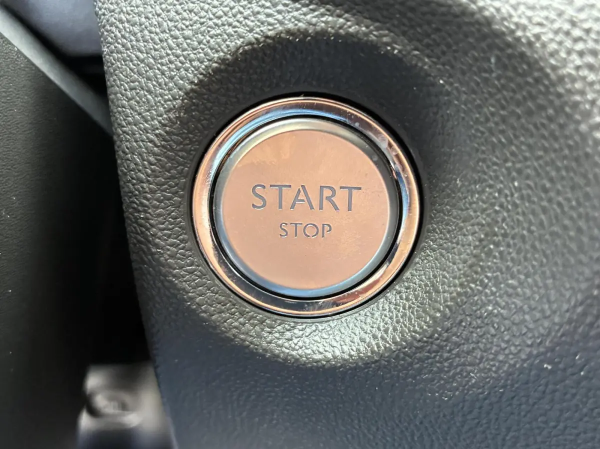 1.2 Turbo Innovation Led Carplay Cruise Pdc Eerste Eigenaar Vol Opties trekhaak 360 Camera Stof|Leer Uniek 20555 KM Gereden Nieuwstaat Dealer Onderhouden incl 12 maanden garantie
