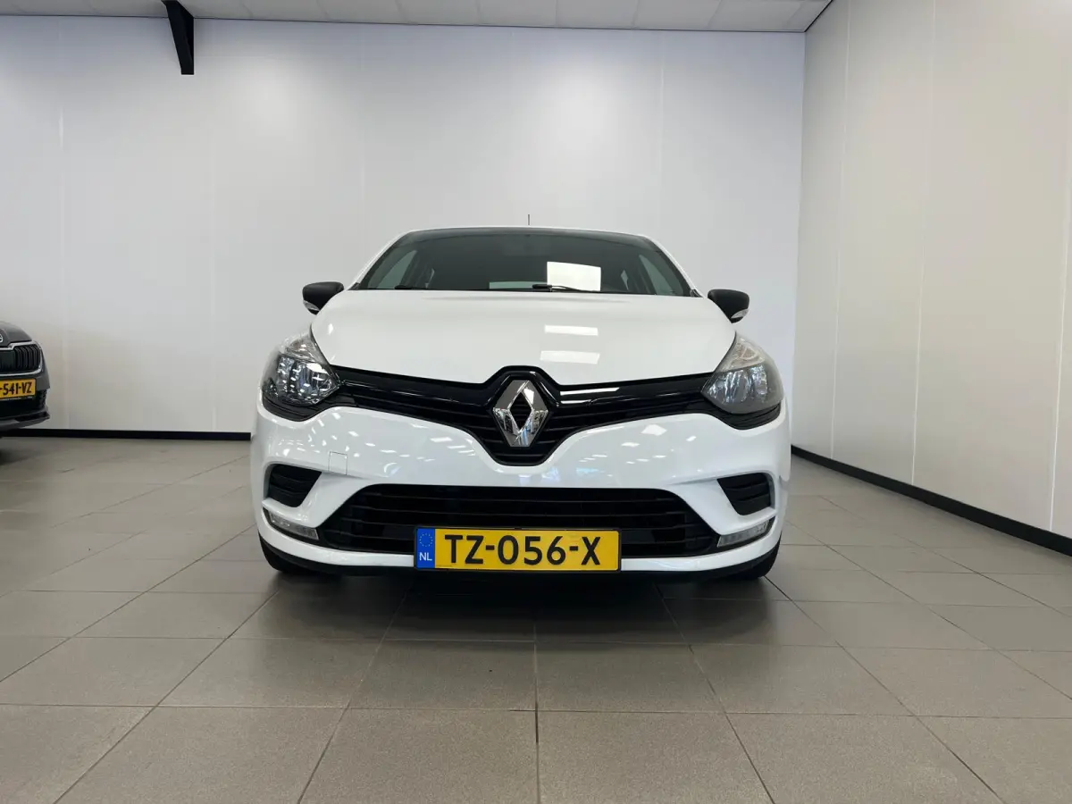 1.2 16V / 5-DEURS / NAVI / AIRCO /