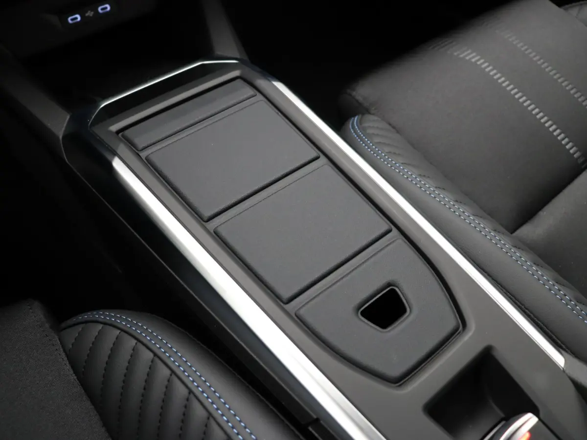 Hybrid 160pk Esprit Alpine | Harman Kardon | Stoelverwarming | Stuurwielverwarming |