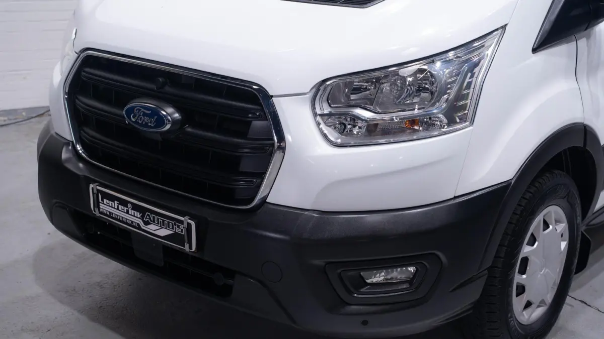 2.0 TDCI 130 pk L3H3 Trend Navi, Camera, DAB+ Dodehoek Assist, Laadruimte Pakket, PDC V+A, Hoog Dak, 3-Zits