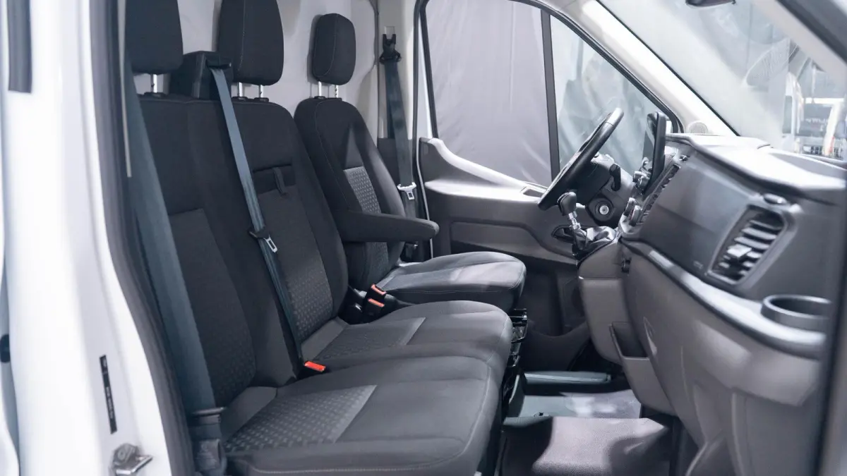 2.0 TDCI 130 pk L3H3 Trend Navi, Camera, DAB+ Dodehoek Assist, Laadruimte Pakket, PDC V+A, Hoog Dak, 3-Zits