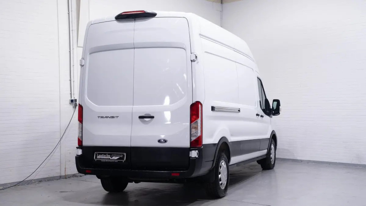 2.0 TDCI 130 pk L3H3 Trend Navi, Camera, DAB+ Dodehoek Assist, Laadruimte Pakket, PDC V+A, Hoog Dak, 3-Zits