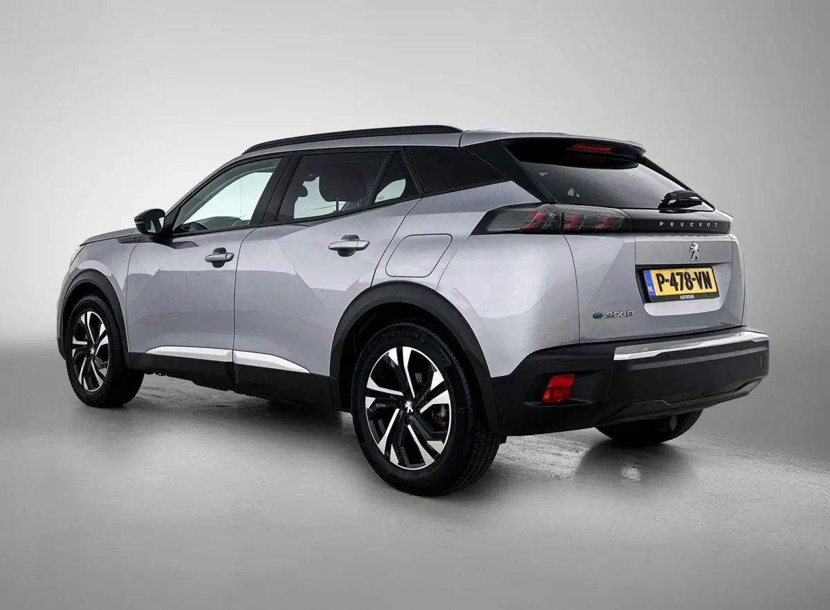 SUV EV Allure 50 kWh 136pk | Accu 93% | Navigatie | Climate Control | Cruise Control | Parkeersensoren | Keyless | Bluetooth | Apple CarPlay / Android Auto | DAB+ radio | Elektrisch inklapba