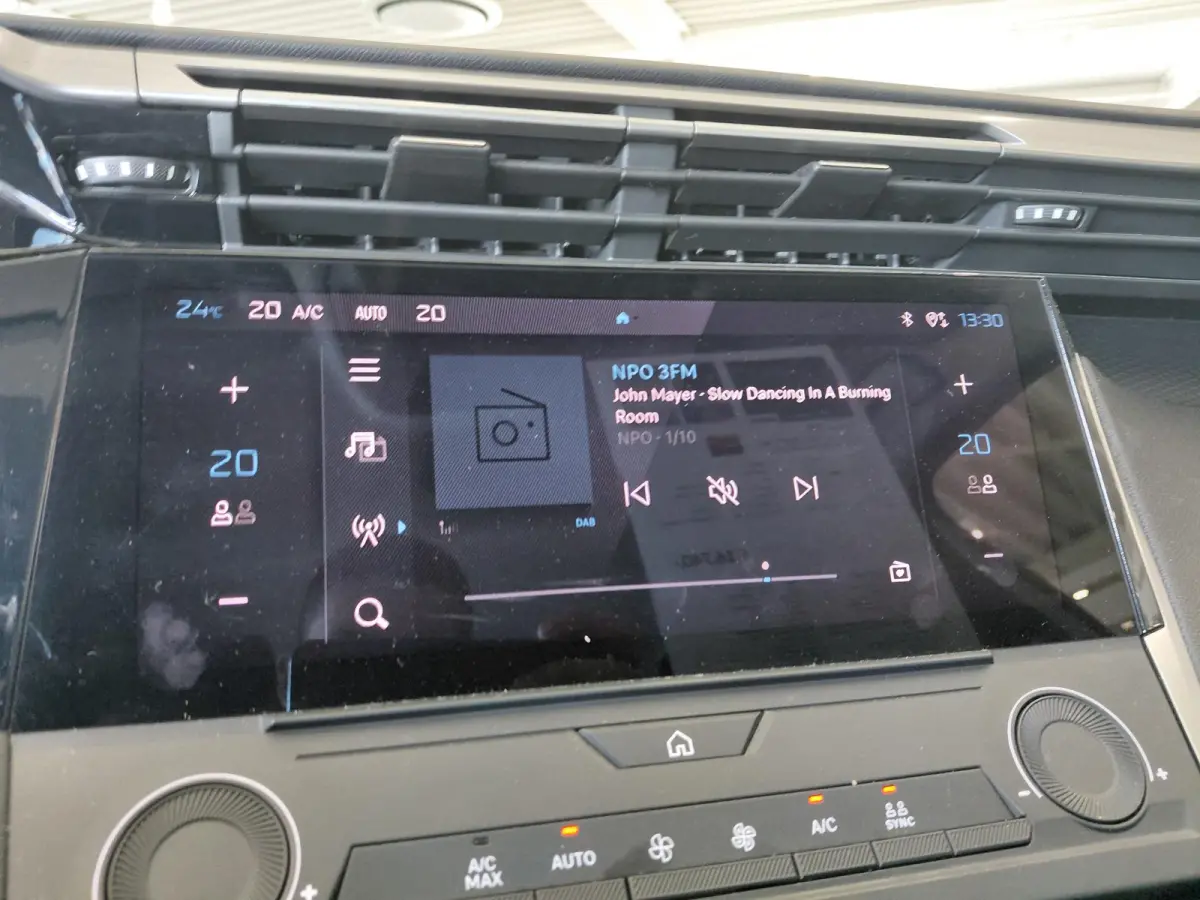 1.2 PureTech Active Pack Business | Apple Carplay/Android Auto | Climate control | Parkeersensoren