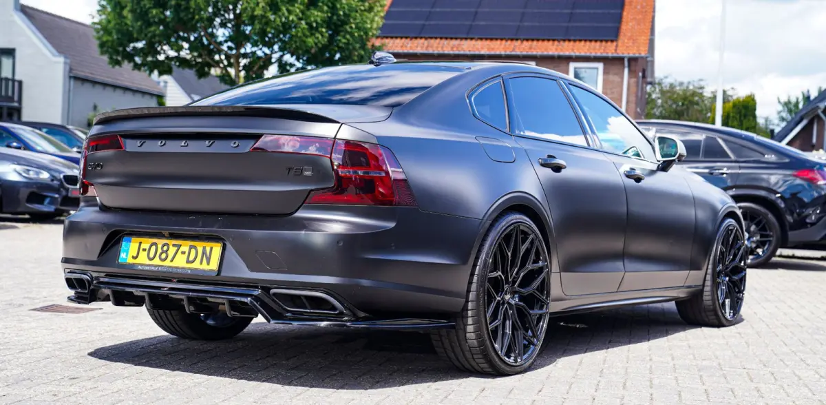 2.0 T8 AWD R-design | VOSSEN Velgen | Schuifdak | LED | 360 cam | Apple carplay | Luxe Leder | Bowers&Wilkins | HuD