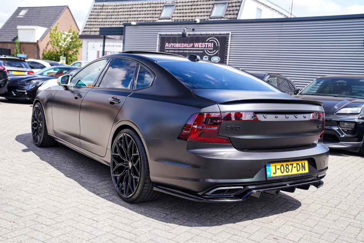 2.0 T8 AWD R-design | VOSSEN Velgen | Schuifdak | LED | 360 cam | Apple carplay | Luxe Leder | Bowers&Wilkins | HuD