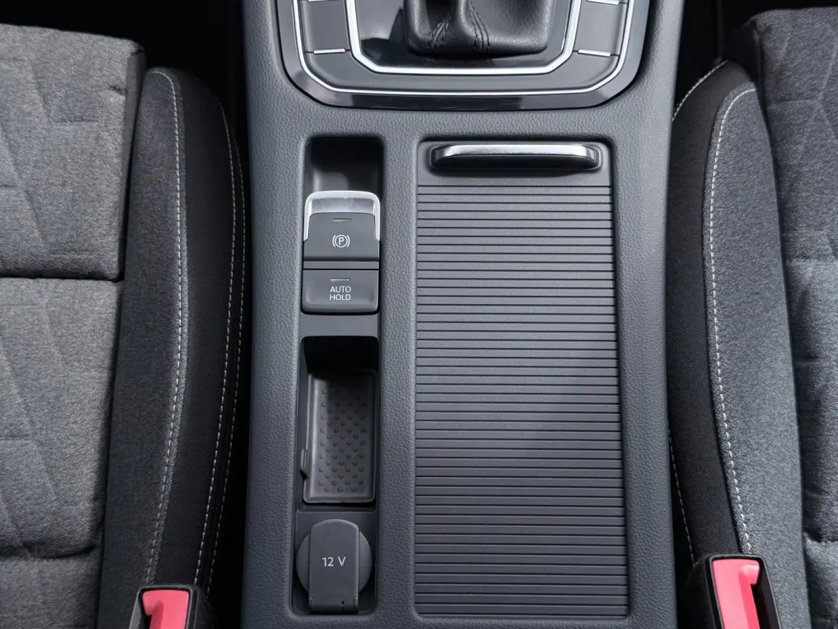 1.5 TSI Business | Carplay | PDC | Camera |