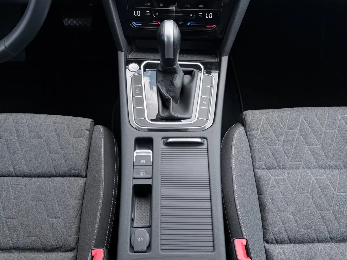 1.5 TSI Business | Carplay | PDC | Camera |