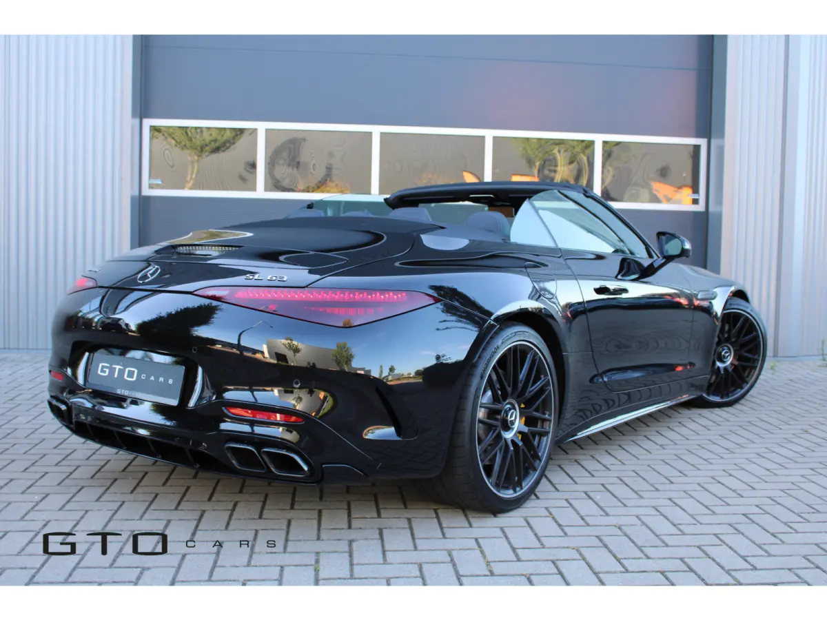 Roadster AMG 63 4MATIC+ Burmester/Keramisch/Night Pack/Massage/HUD/Premium/Achteras