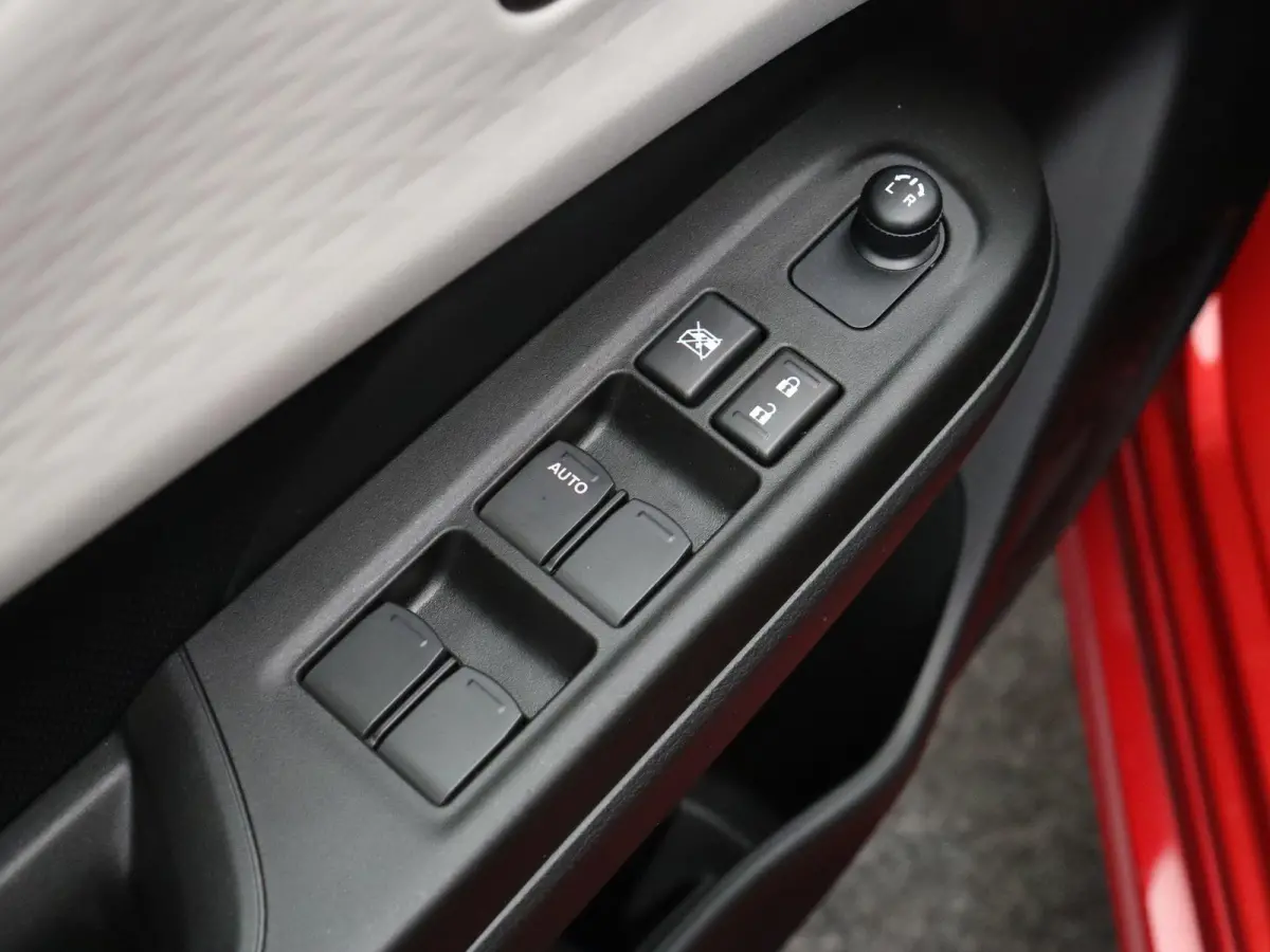 1.2 Comfort Smart Hybrid | Airco | Cruise Control | Apple Carplay & Android Auto |