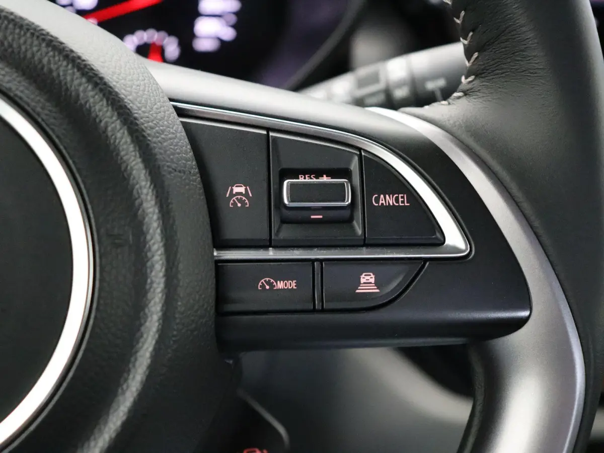 1.2 Comfort Smart Hybrid | Airco | Cruise Control | Apple Carplay & Android Auto |