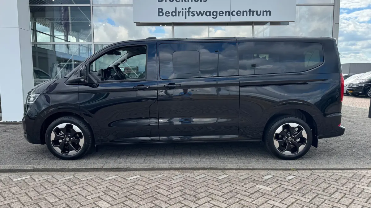 Caravelle 8 persoons Style 218PK/160kW 64 kWh | Achteruitrijcamera | Airco (automatisch) | Airco separaat achter