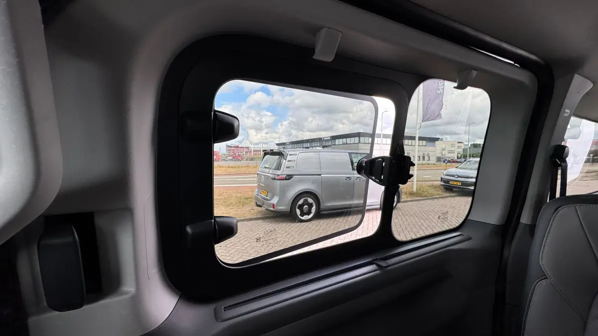 Caravelle 8 persoons Style 218PK/160kW 64 kWh | Achteruitrijcamera | Airco (automatisch) | Airco separaat achter