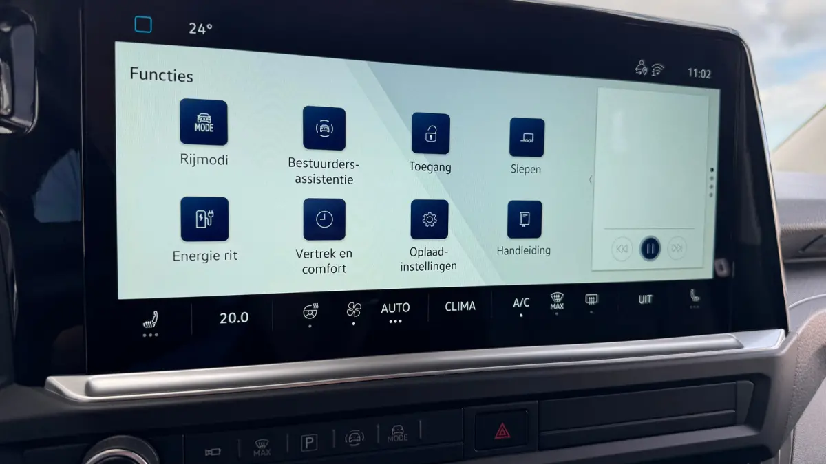 Caravelle 8 persoons Style 218PK/160kW 64 kWh | Achteruitrijcamera | Airco (automatisch) | Airco separaat achter