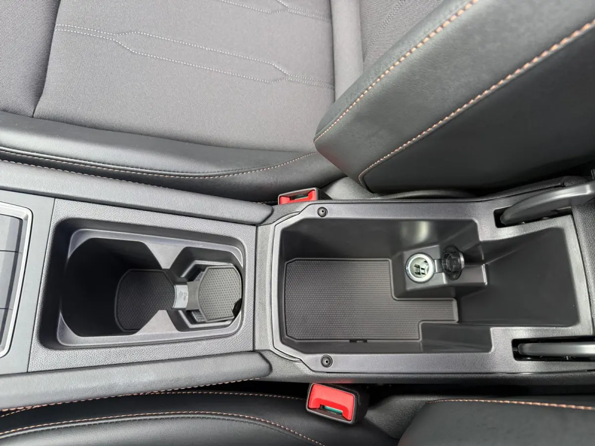 1.5 TSI e-Hybrid Business Afneembare trekhaak | panorama dak | stoel/stuur verwarming | Carplay |