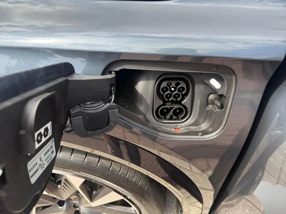 1.5 TSI e-Hybrid Business Afneembare trekhaak | panorama dak | stoel/stuur verwarming | Carplay |