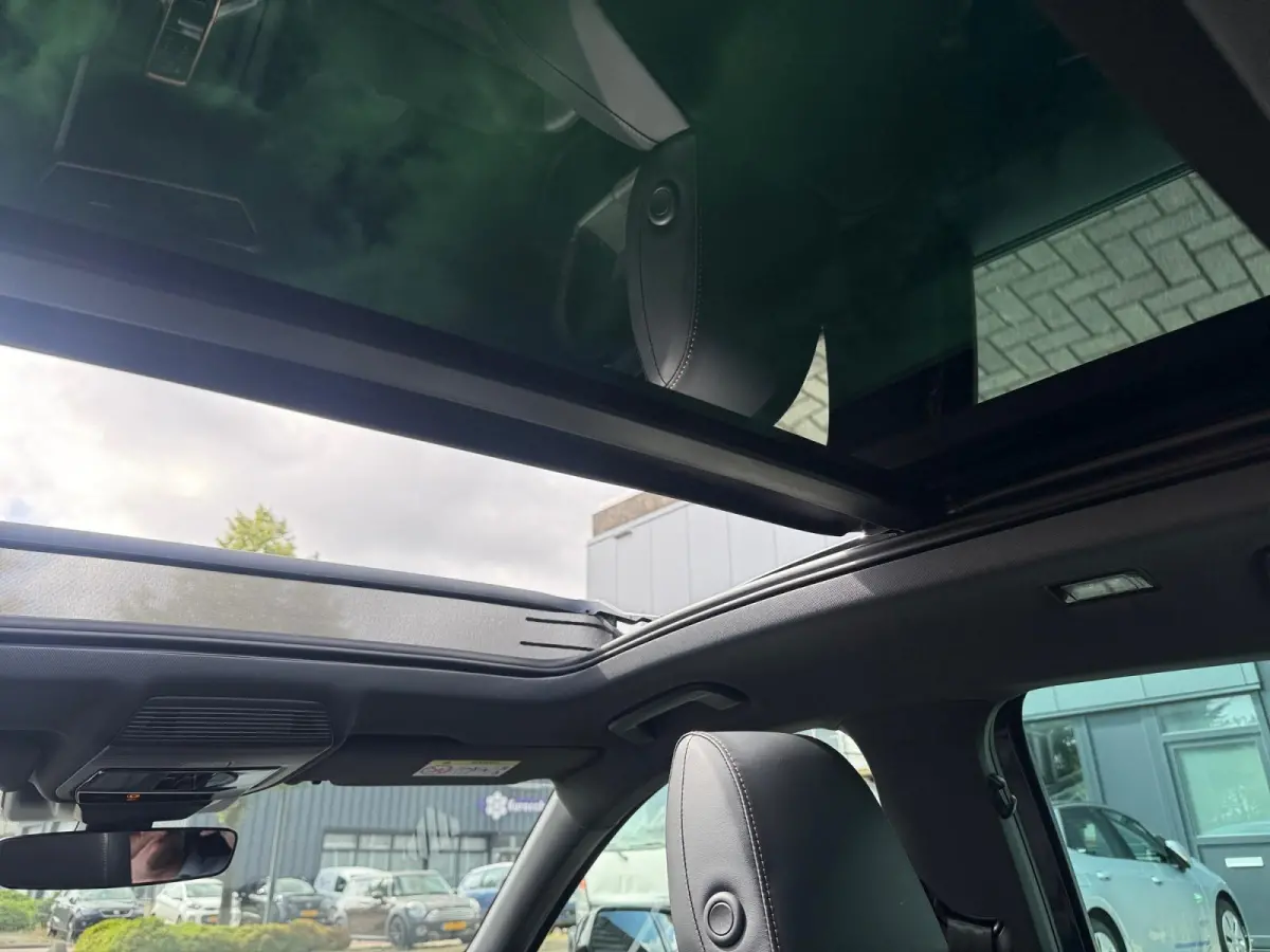 1.5 TSI e-Hybrid Business Afneembare trekhaak | panorama dak | stoel/stuur verwarming | Carplay |