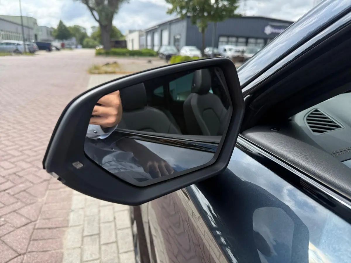 1.5 TSI e-Hybrid Business Afneembare trekhaak | panorama dak | stoel/stuur verwarming | Carplay |