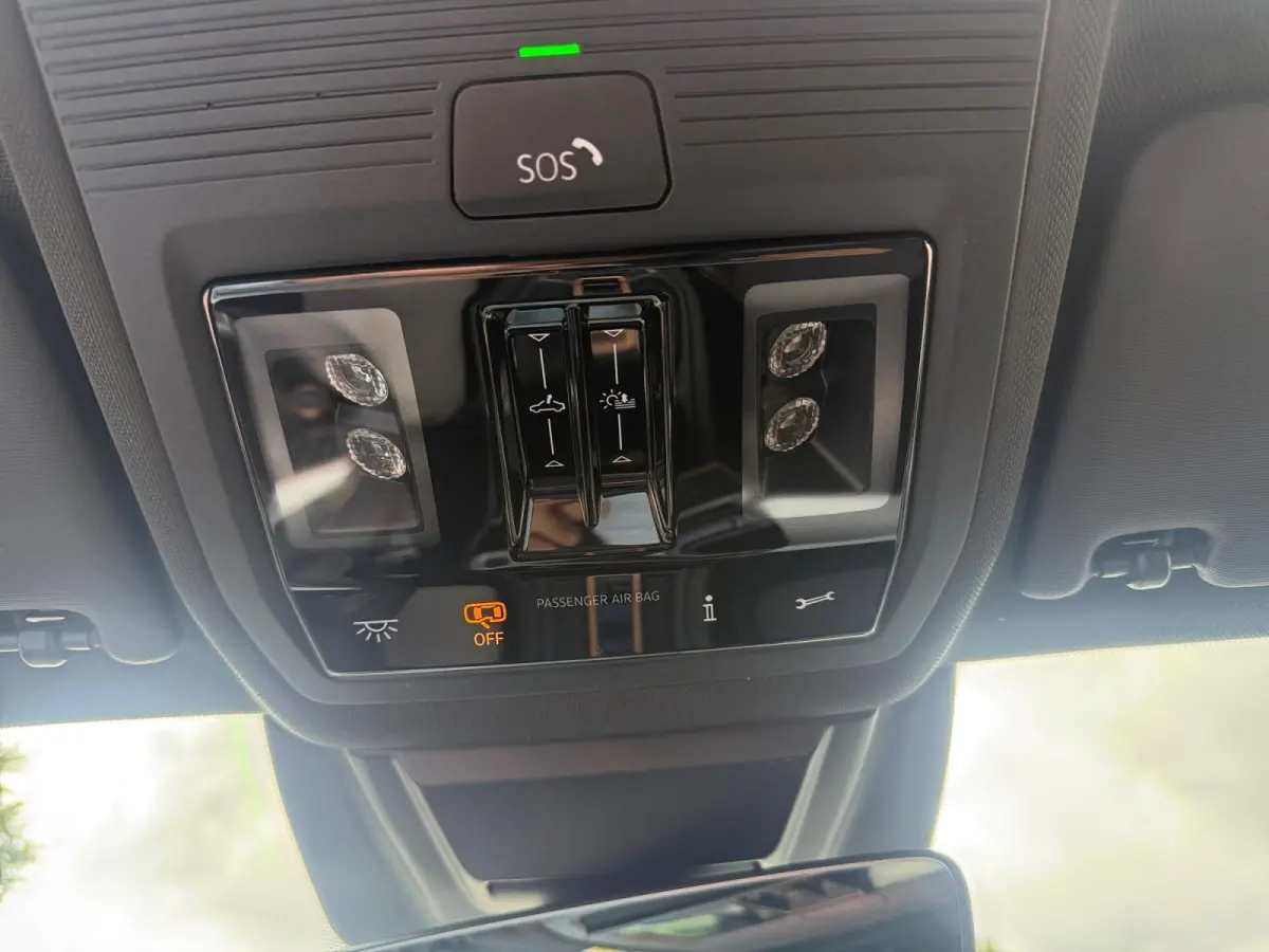 1.5 TSI e-Hybrid Business Afneembare trekhaak | panorama dak | stoel/stuur verwarming | Carplay |