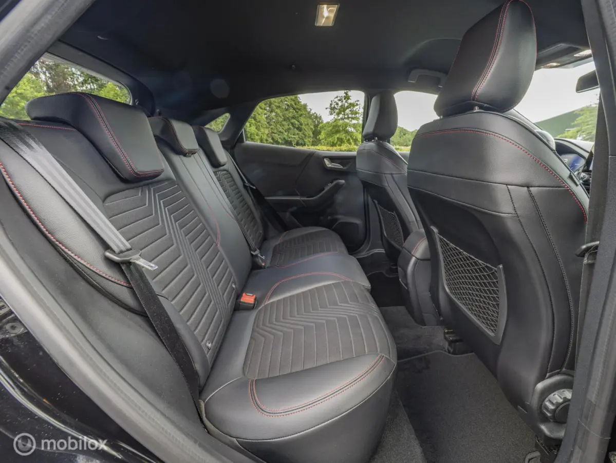 1.0 EcoBoost ST-Line X