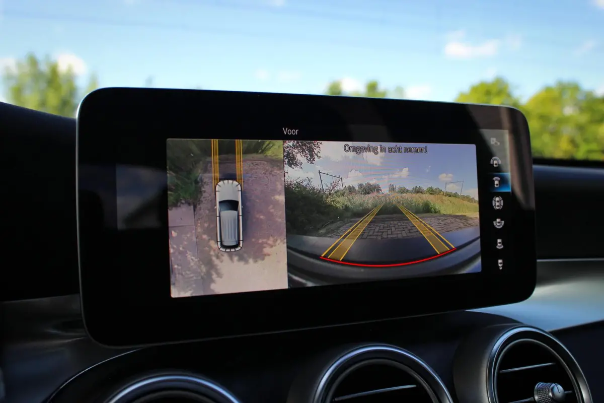 4MATIC AMG Line // Burmester | Trekhaak | Panoramadak | 92% SoH | 360 Camera | Virtual Cockpit | Night Pack | CarPlay & Android Auto