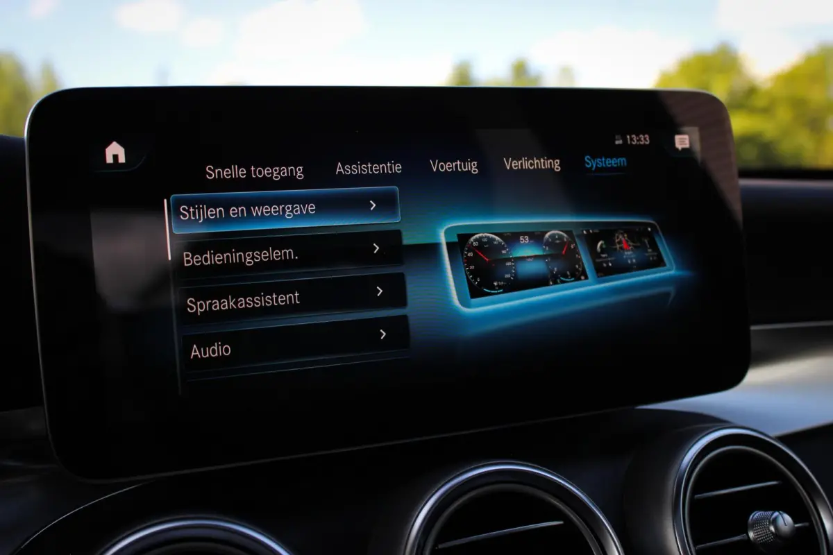 4MATIC AMG Line // Burmester | Trekhaak | Panoramadak | 92% SoH | 360 Camera | Virtual Cockpit | Night Pack | CarPlay & Android Auto
