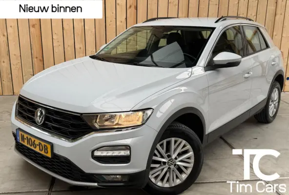 1.5 TSI Style Adaptieve cruise control | Climate control | Achteruitrijcamera | Apple CarPlay/Android Auto | Digitaal instrumentenpaneel | Navigatiesysteem | Parkeersensoren voor en achter