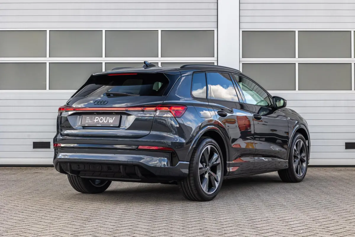 286pk S edition performance 82 kWh | LMV 20'' | Achteruitrijcamera