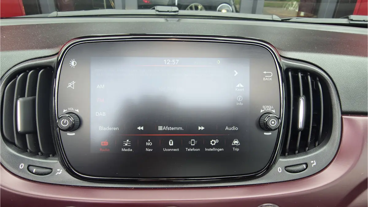 1.0 Hybrid Star | Clima | Apple/Android Carplay | 16" velgen