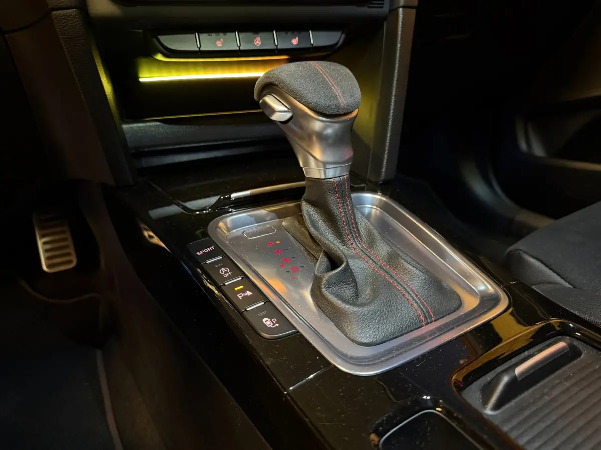 1.6 T-GDi GT-Line Automaat Panoramadak Leer Camera