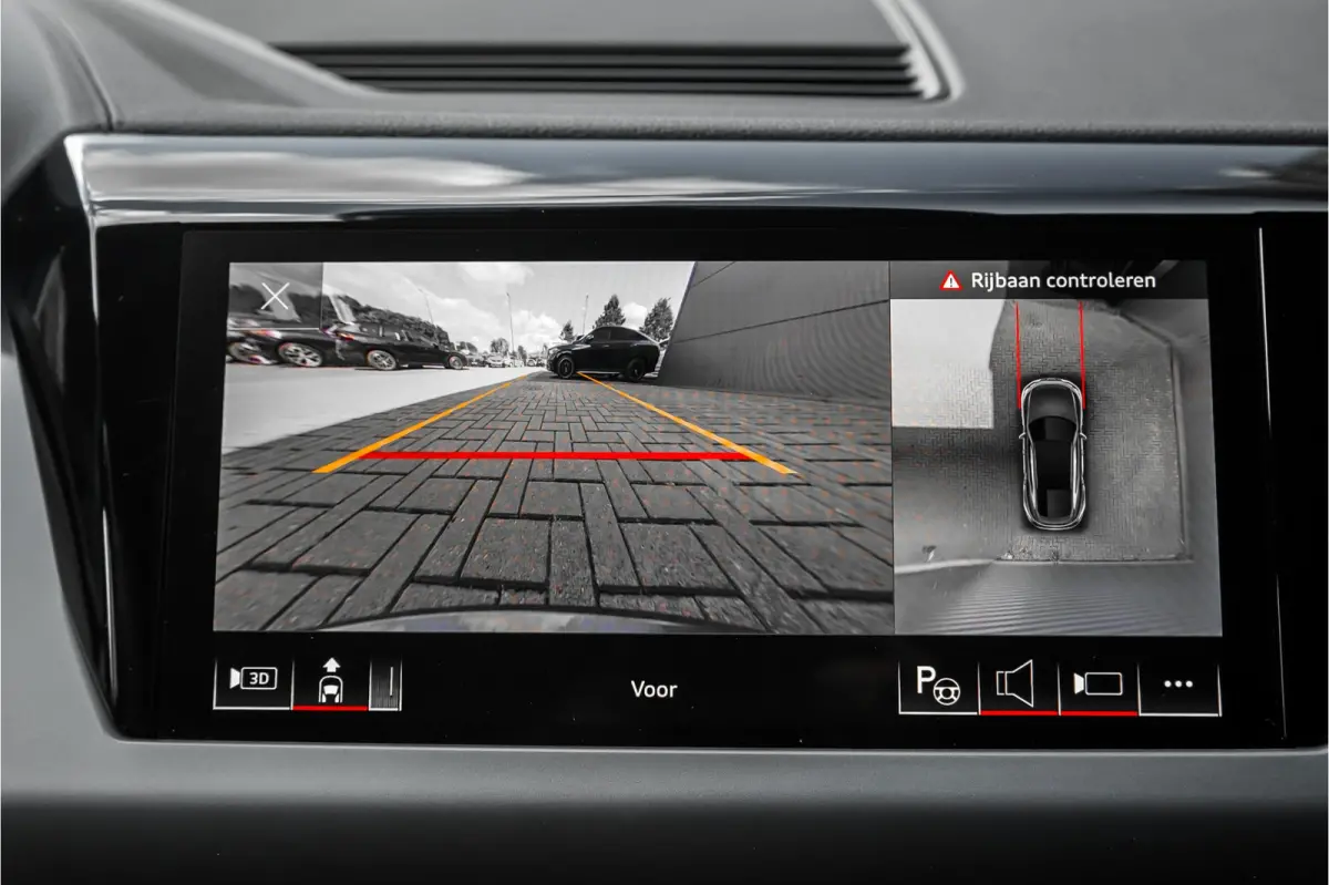 93 kWh Pano Luchtvering Zwart Optiek 21"